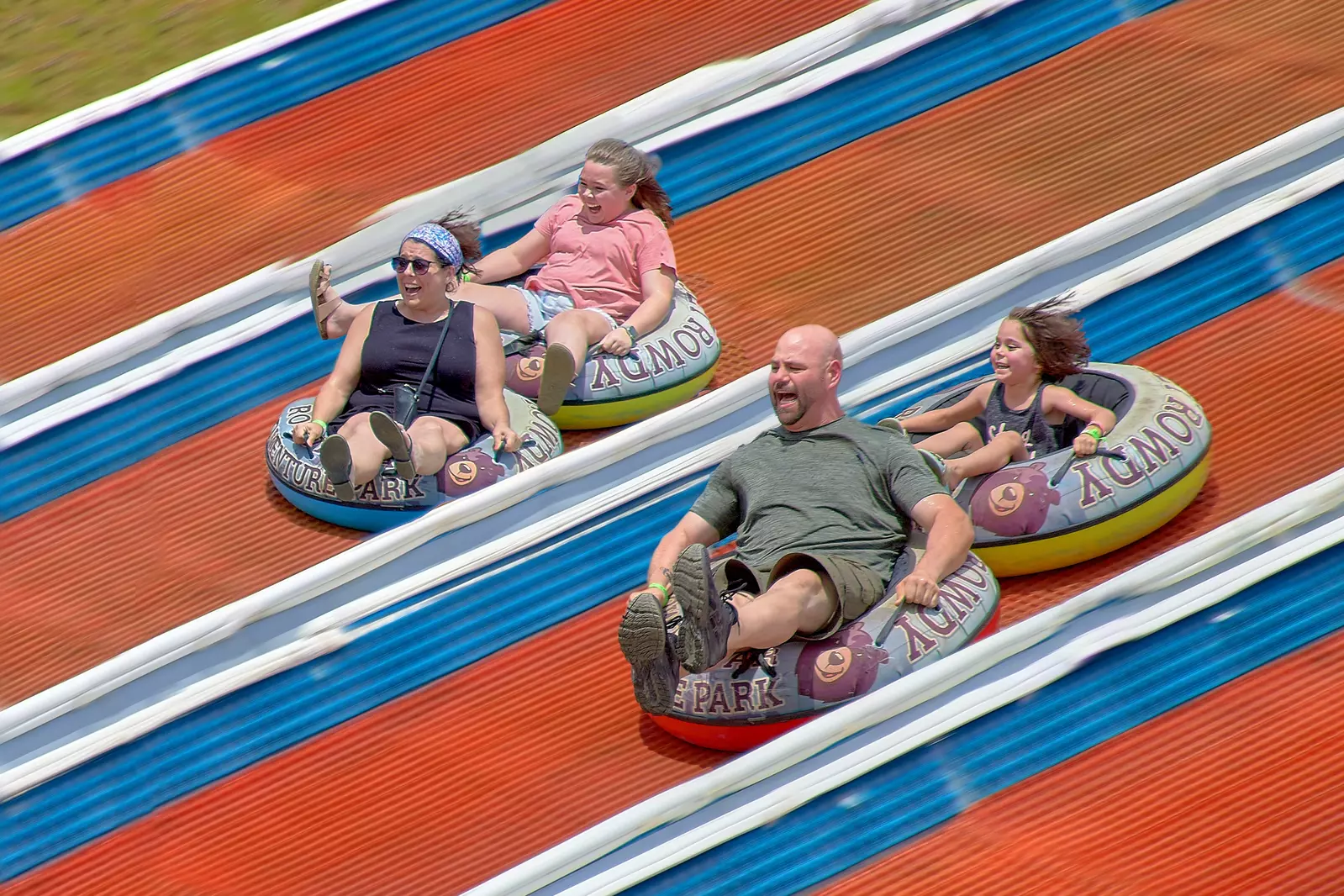 outdoor tubing hill pigeon forge