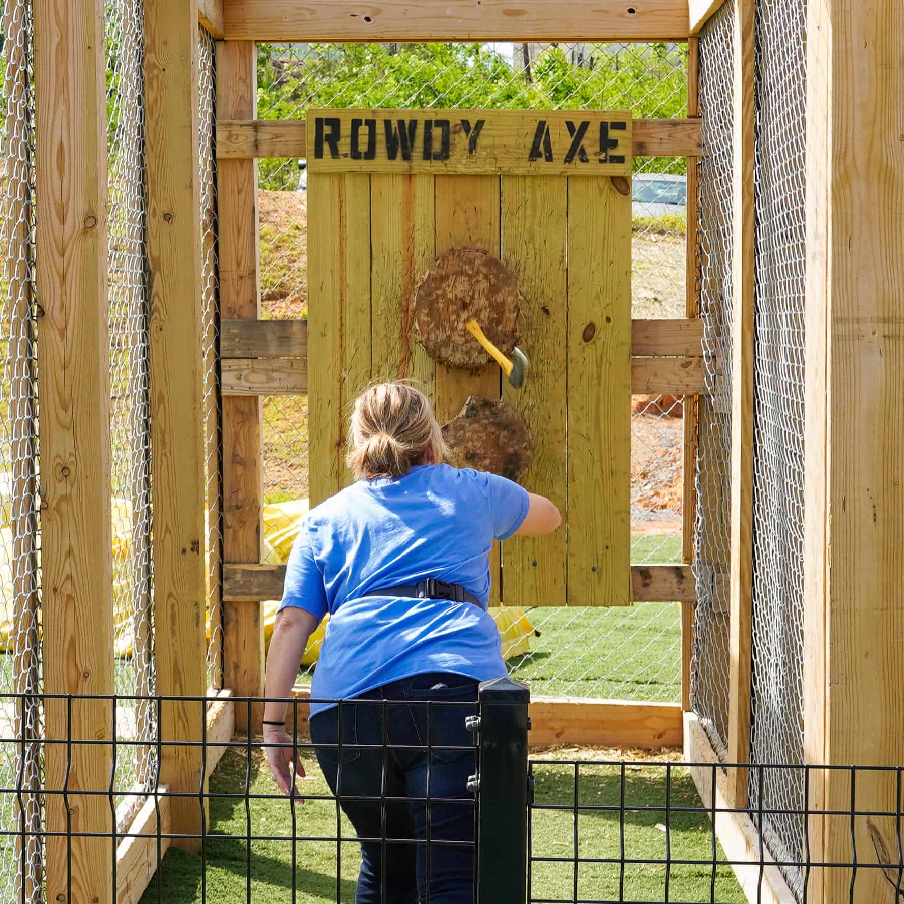 axe throwing