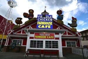 Frizzle Chicken Farmhouse Cafe in Pigeon Forge
