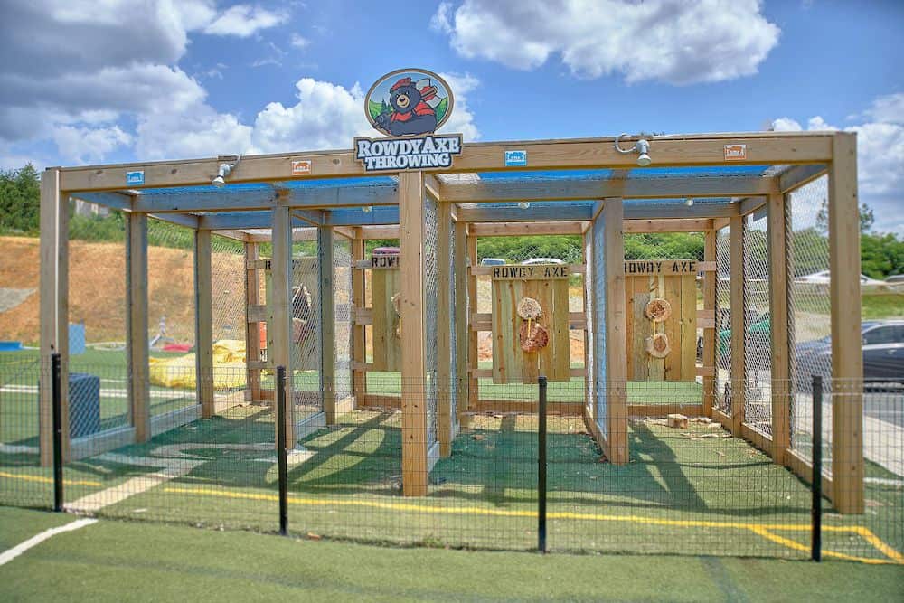 4 Reasons to Take Your Family Axe Throwing at Our Amusement Park in Pigeon Forge