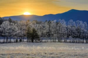 cades cove sunrise during the winter